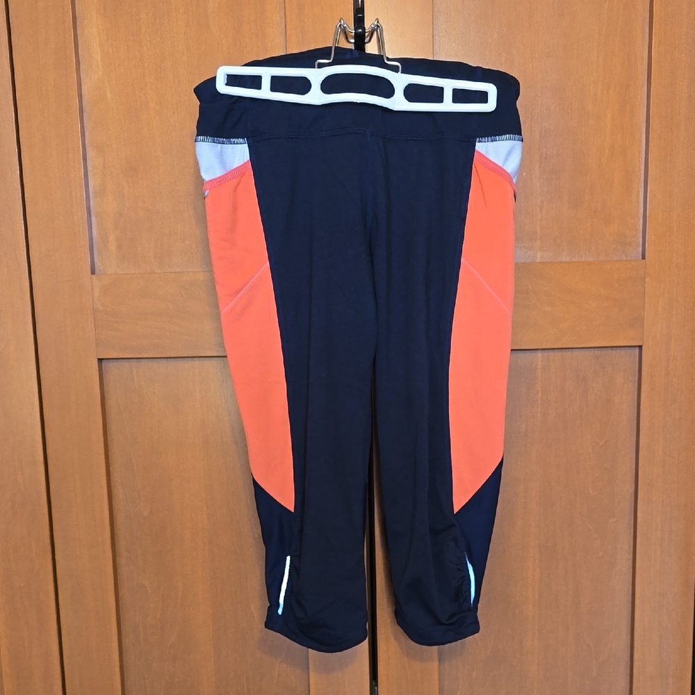 Athleta Women’s Chaturanga Color Block Cropped Yoga Athletic Leggings